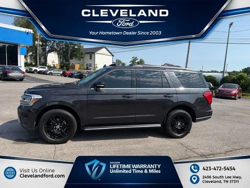 Used 2023 Ford Expedition XLT RWD image 1