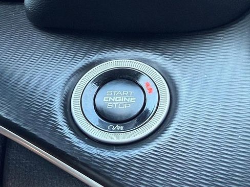 Used 2024 Jeep Grand Cherokee Altitude image 15