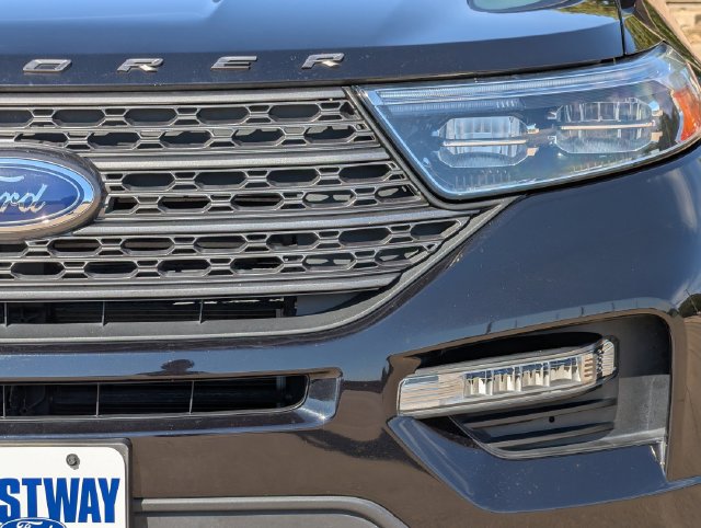Used 2023 Ford Explorer XLT w/ Equipment Group 202A RWD image 8