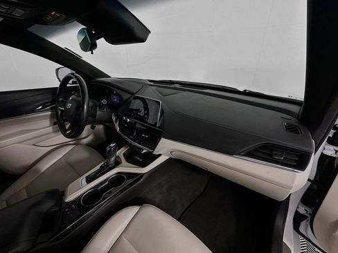 Used 2022 Cadillac CT4 Luxury w/ Sun And Sound Package RWD image 28