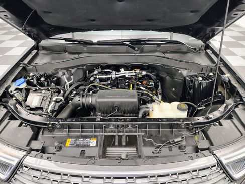 Used 2023 Ford Explorer XLT w/ Equipment Group 202A image 15