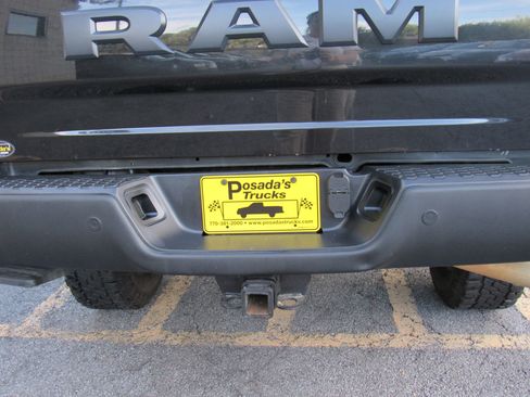 Used 2018 RAM 2500 Power Wagon w/ Luxury Group image 11