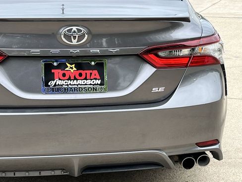 Used 2024 Toyota Camry SE w/ Convenience Package FWD image 6