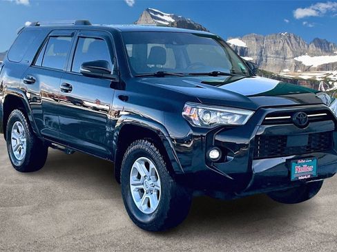 Used 2022 Toyota 4Runner SR5 Premium w/ Moonroof Package image 12