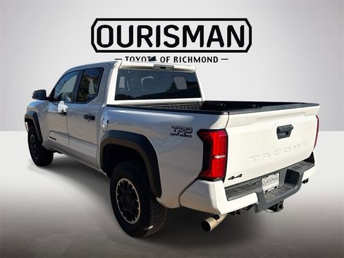 Used 2024 Toyota Tacoma TRD Off-Road image 5