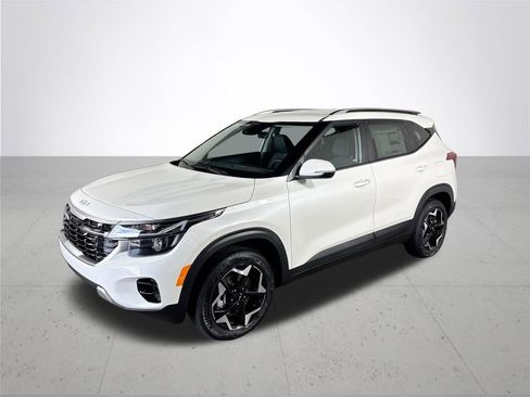 New 2026 Kia Seltos S image 2