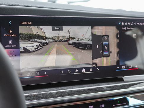 New 2026 BMW 740i w/ Premium Package image 33