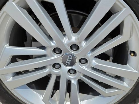Used 2019 Audi Q5 2.0T Premium Plus w/ Premium Plus Package AWD/4WD image 10
