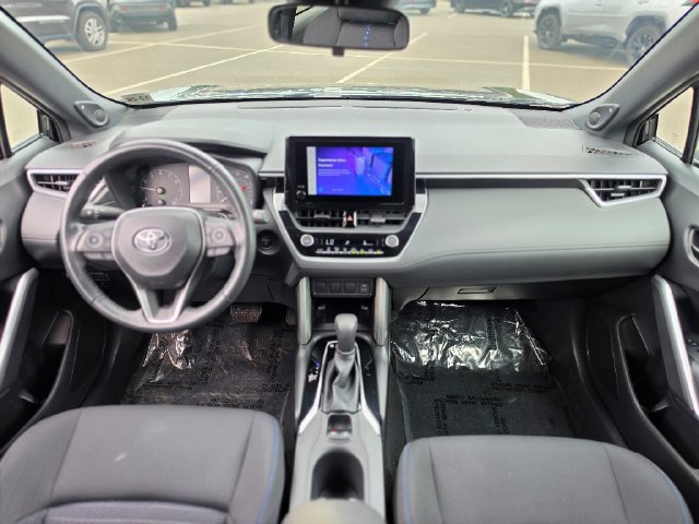 Used 2024 Toyota Corolla Cross AWD Hybrid w/ Moonroof Package image 30