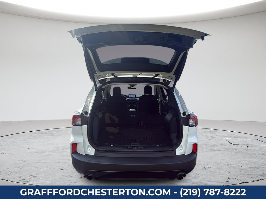 Used 2021 Ford Escape SE w/ SE Sport Appearance Package AWD/4WD image 25