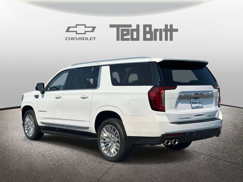 Certified 2023 GMC Yukon XL Denali AWD/4WD image 6