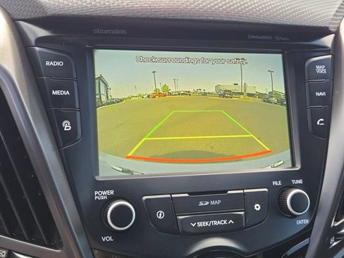 Used 2016 Hyundai Veloster Turbo w/ Option Group 04 FWD image 20