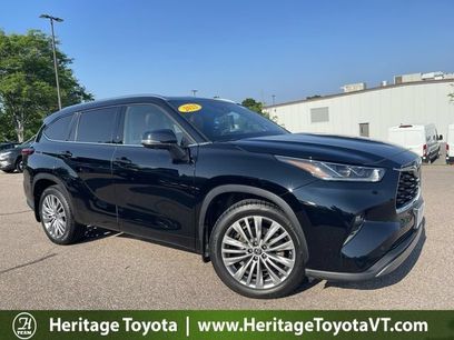 Used 2023 Toyota Highlander Platinum