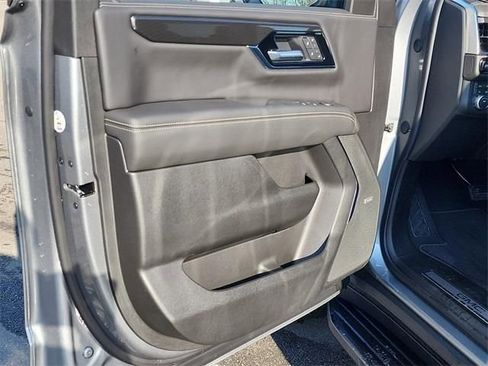 New 2026 GMC Yukon XL Elevation image 11