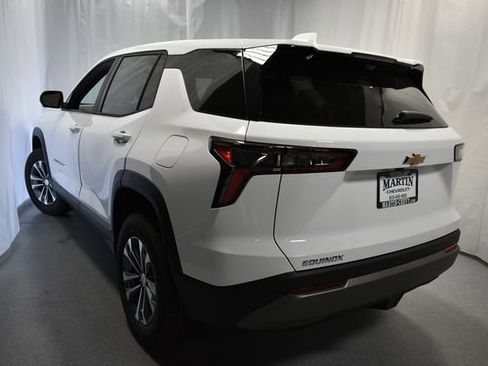 New 2026 Chevrolet Equinox LT w/ Convenience Package II FWD image 8