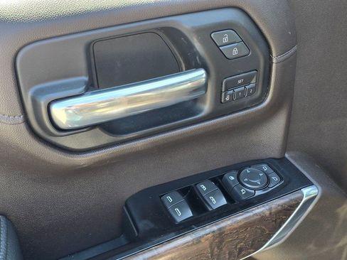 Used 2019 GMC Sierra 1500 Denali w/ Denali Ultimate Package AWD/4WD image 19