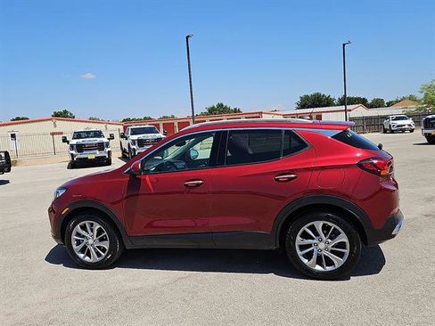 Used 2023 Buick Encore GX Essence w/ Experience Buick Package FWD image 2
