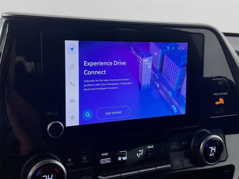 Used 2024 Toyota Highlander LE image 19