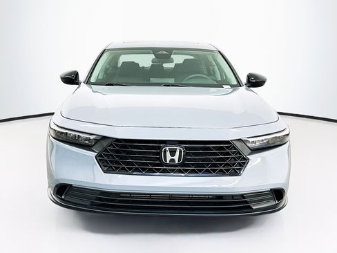 Used 2025 Honda Accord SE image 2