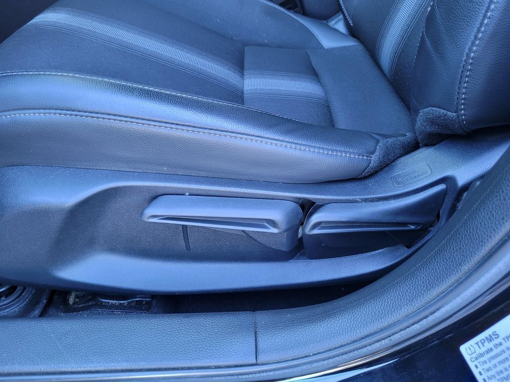 Used 2024 Honda Civic Sport image 13