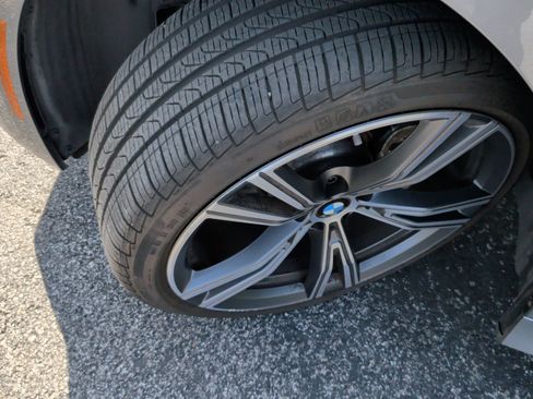 Used 2023 BMW 330i Sedan w/ Premium Package RWD image 12