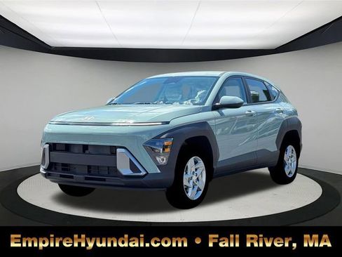 New 2026 Hyundai Kona SE image 1