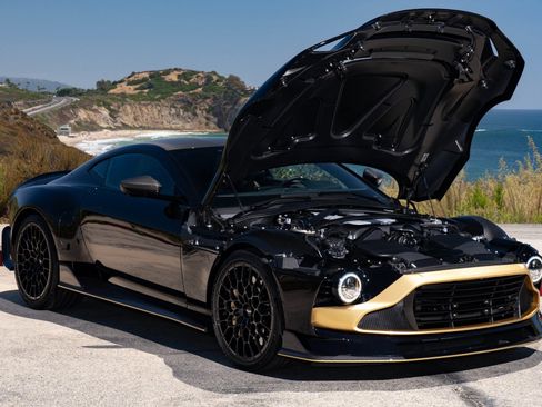 Used 2024 Aston Martin Valour image 14