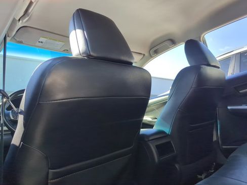 Used 2012 Toyota Camry SE image 16