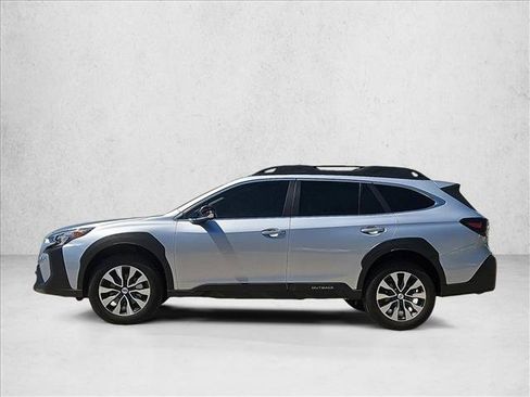Used 2025 Subaru Outback Limited XT AWD/4WD image 9