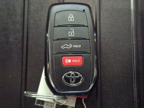 New 2026 Toyota Tundra SR5 AWD/4WD image 27
