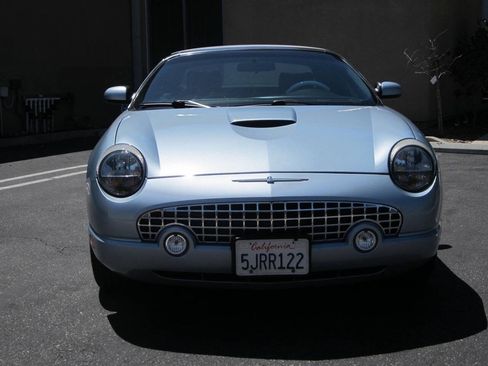Used 2004 Ford Thunderbird RWD image 8