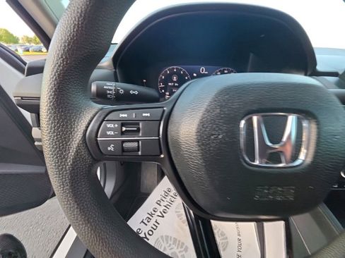 Used 2025 Honda Accord LX image 15