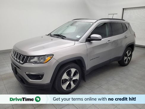Used 2017 Jeep Compass Latitude w/ Popular Equipment Group AWD/4WD image 1