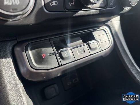 Used 2023 GMC Acadia AT4 w/ Technology Package image 21