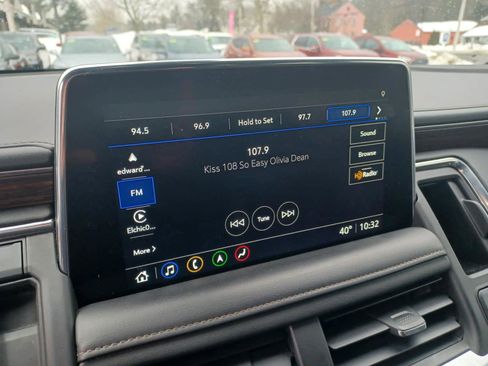 Used 2021 Chevrolet Suburban High Country image 10