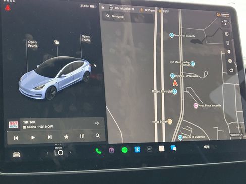 Used 2022 Tesla Model 3 Long Range AWD/4WD image 26
