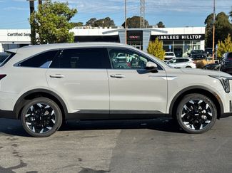 New 2026 Kia Sorento EX video 3