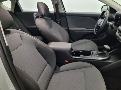 Used 2025 Kia K4 FWD image 21