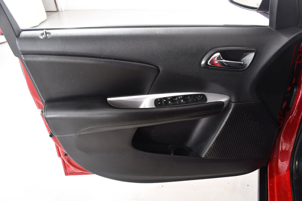 Used 2018 Dodge Journey SE FWD image 23