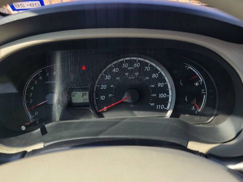 Used 2014 Toyota Sienna L FWD image 9