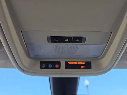 Used 2017 Chevrolet Cruze LS image 30