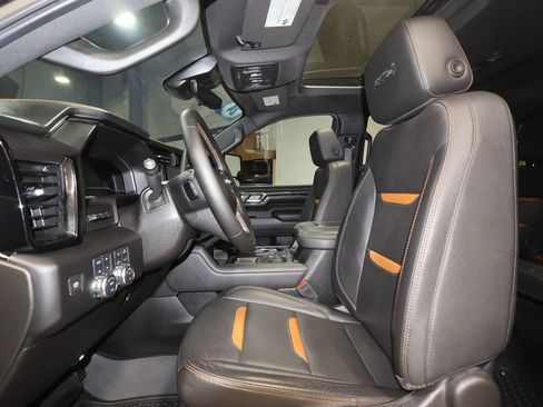 Used 2024 GMC Sierra 2500 AT4 w/ AT4 Premium Plus Package AWD/4WD image 24
