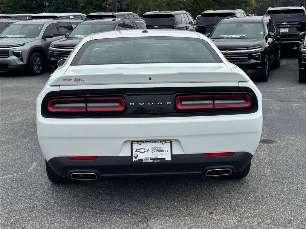 Used 2022 Dodge Challenger GT RWD image 4