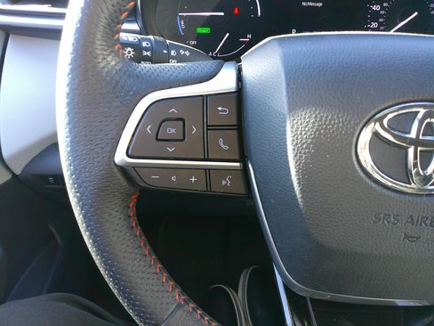 Used 2021 Toyota Sienna XSE image 20