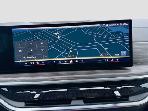 Used 2024 BMW X5 xDrive50e w/ Parking Assistance Package image 16