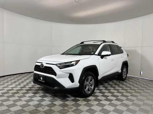 Used 2023 Toyota RAV4 XLE image 3
