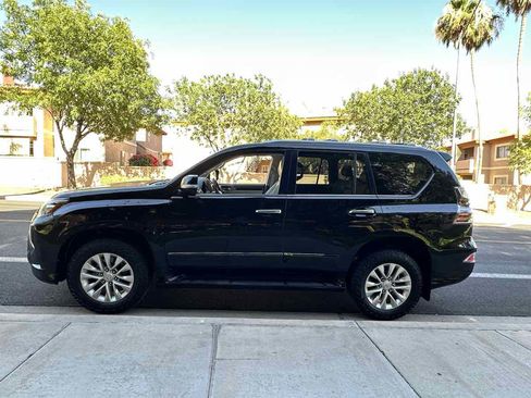 Used 2016 Lexus GX 460 w/ Premium Package AWD/4WD image 5
