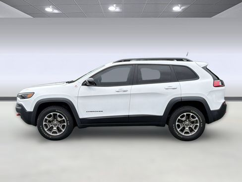 Used 2022 Jeep Cherokee Trailhawk w/ Sun, Sound & Nav Group AWD/4WD image 2