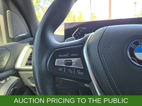 Used 2025 BMW X5 xDrive50e AWD/4WD image 27