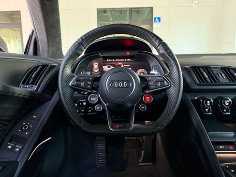 Used 2017 Audi R8 V10 plus AWD/4WD image 39